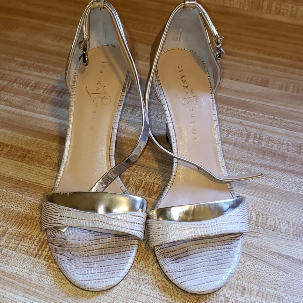 Ivanka trump gold wedges size 7M LAST OFFER